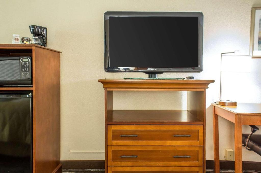 Lifestyle Inn Cedar Falls Εξωτερικό φωτογραφία
