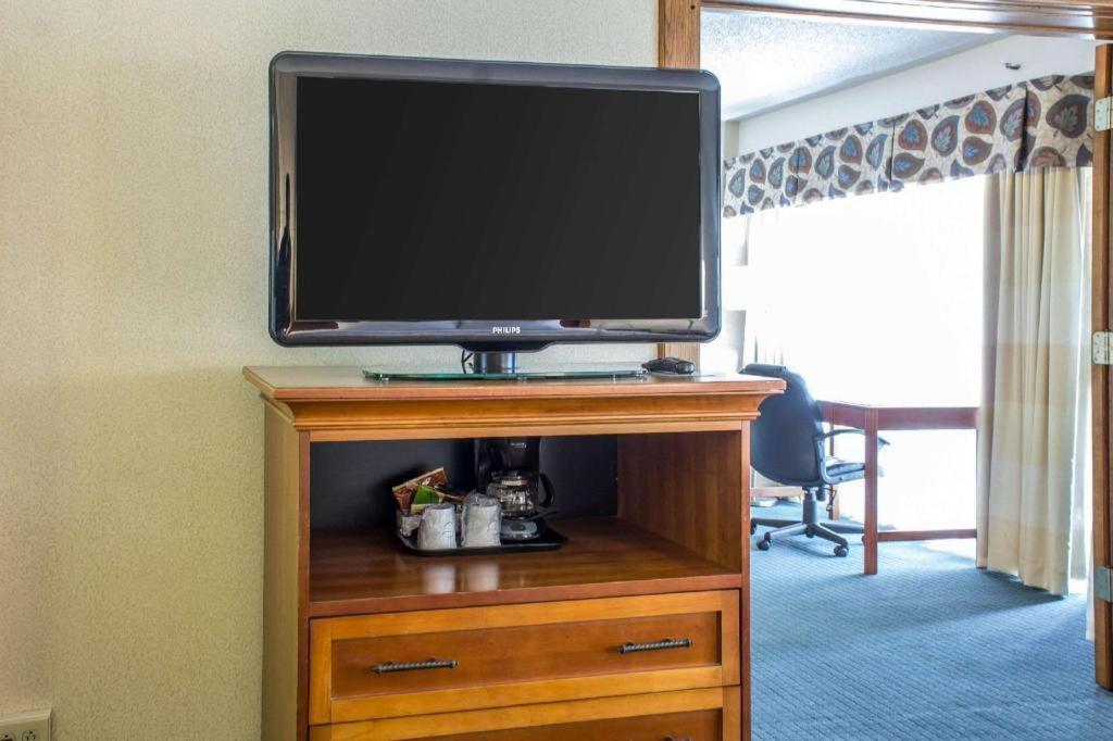Lifestyle Inn Cedar Falls Εξωτερικό φωτογραφία