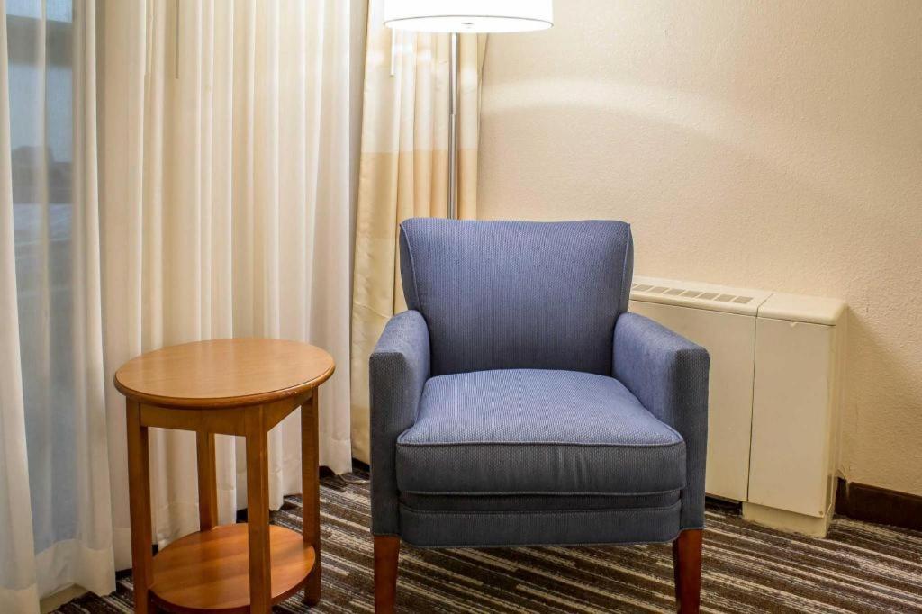 Lifestyle Inn Cedar Falls Εξωτερικό φωτογραφία